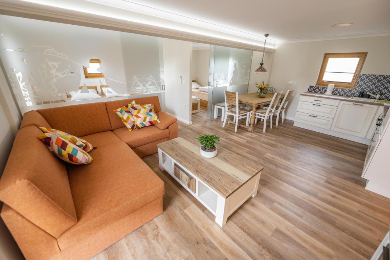Holiday Home Virida, App Leopold III Ivancna Gorica Dış mekan fotoğraf