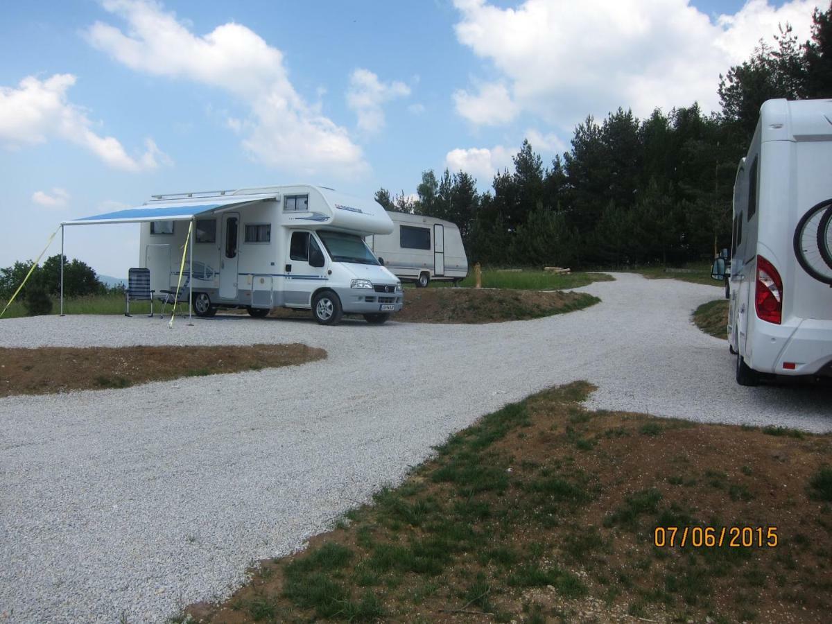 Holiday Home Virida, App Leopold III Ivancna Gorica Dış mekan fotoğraf